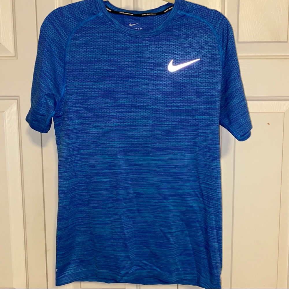 Nike dry-fit workout top